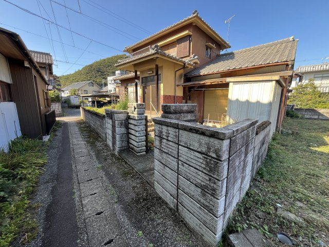 中古住宅　岩崎１丁目の外観