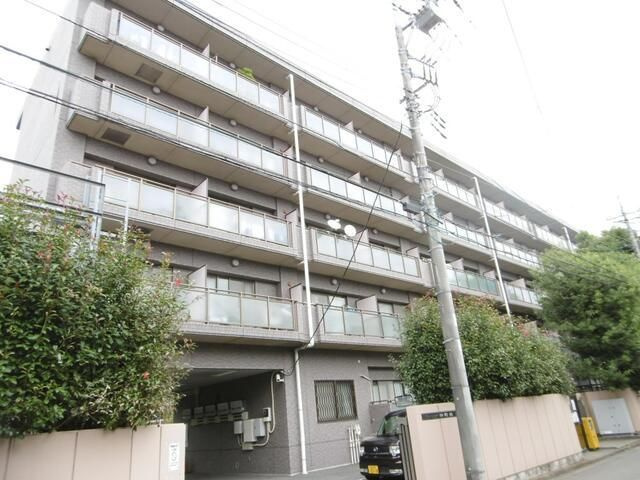 イトーピア仲町台の外観
