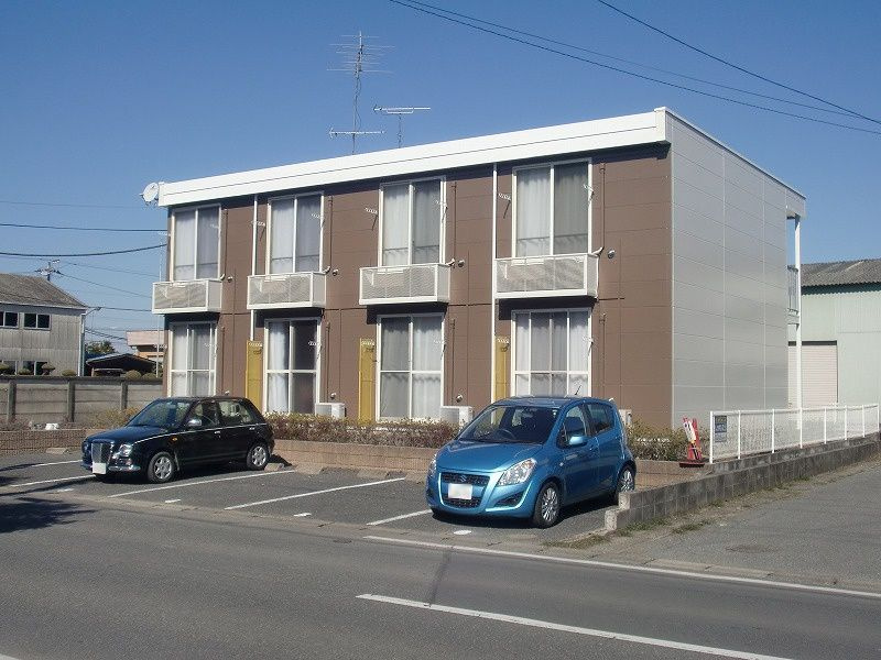 レオパレスやまとみⅡの外観