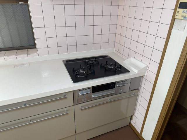 小槻町戸建のキッチン