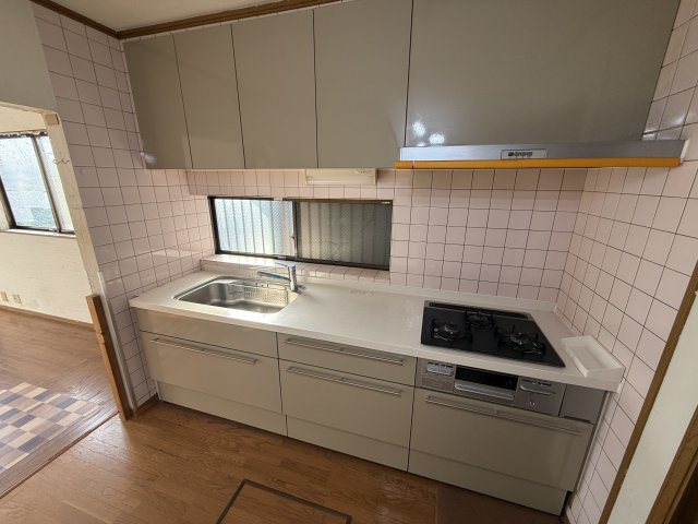 小槻町戸建のキッチン