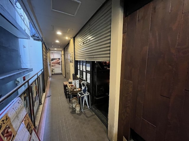 大阪市中央区東心斎橋１丁目の店舗一部の周辺