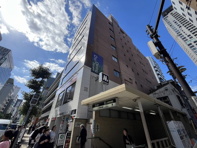 大阪市中央区東心斎橋１丁目の店舗一部の外観