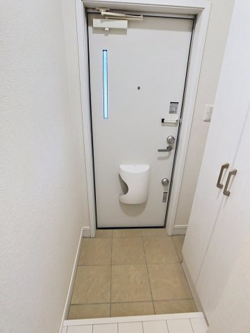 とってもたのし荘の玄関