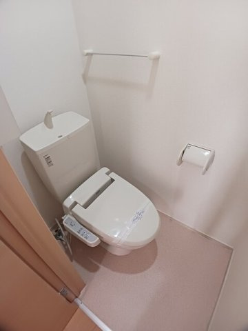 グレイス・シェーネのトイレ