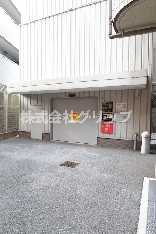 HF関内レジデンスの駐車場