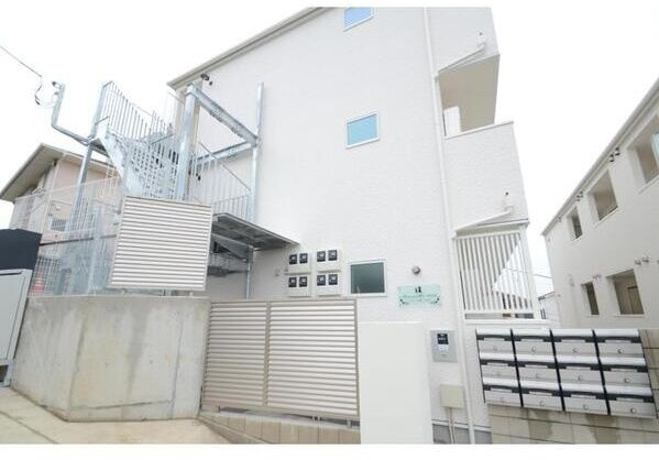 パルトネール横浜二俣川Bの外観|来店不要で契約まで完結♪カード決済・LINE対応！