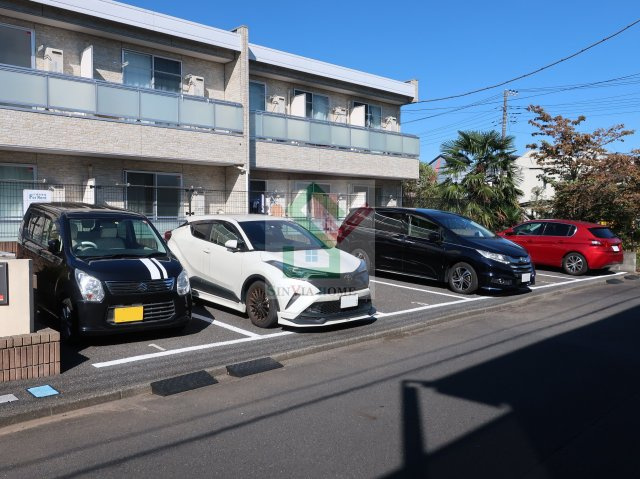 リブリMアンドIの駐車場