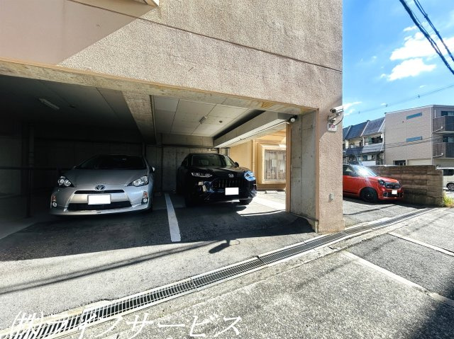 【駐車場】 | イスズハイツベル加島Ⅱ | 駐車場