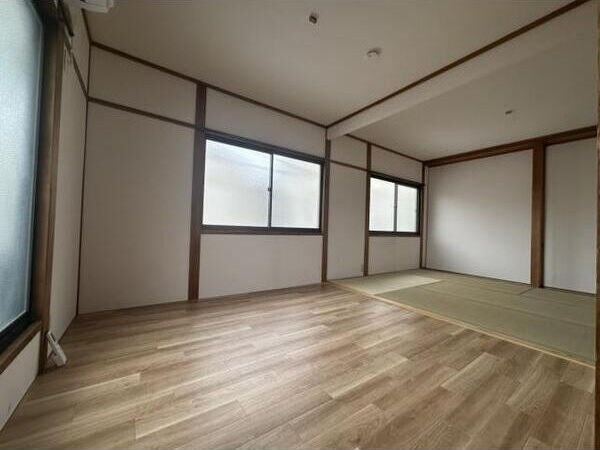 MKハイツ(東難波町)の寝室