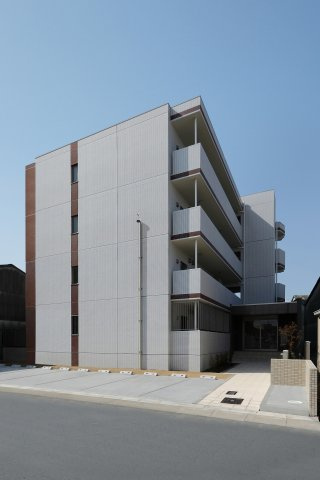 エテルナの外観