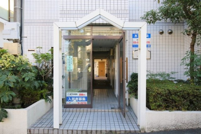 【エントランス】 | プレール新板橋 | 清潔なエントランスです