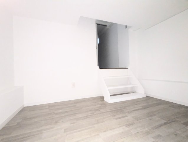 大田区北千束2丁目　中古戸建のトイレ|現地写真

現地ご見学希望・資料請求などお気軽にお問い合わせ下さい！
03-5990-5201