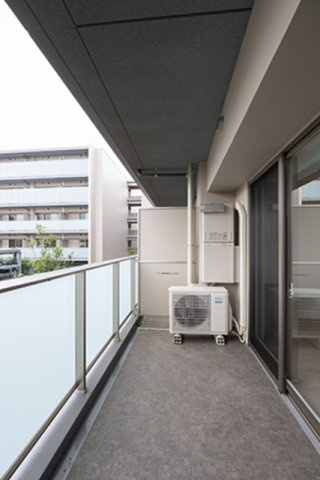 アビティグランデ砧　（Ｃ棟）のバルコニー|※写真は同タイプ住戸です。