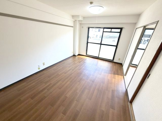 【居間・リビング】 | ピースフル本山