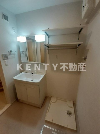 【洗面所】 | ＹＫ　ハイム | 忙しい朝には欠かせない洗面所です