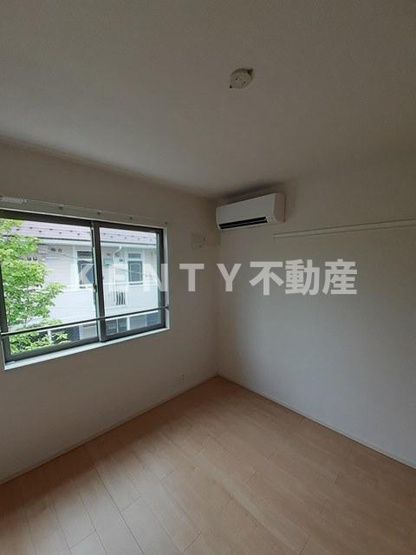 【寝室】 | ＹＫ　ハイム | 落ち着いた色調の寝室です
