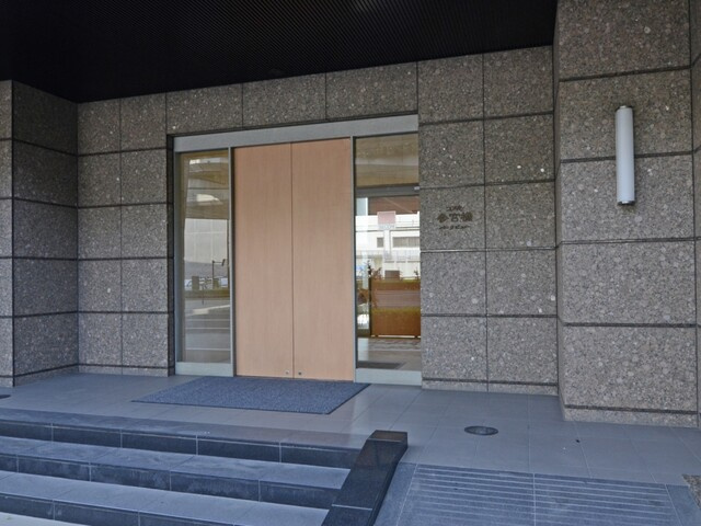 コスモ参宮橋パークビューのエントランス|コスモ参宮橋パークビュー：「初台」駅徒歩４分！