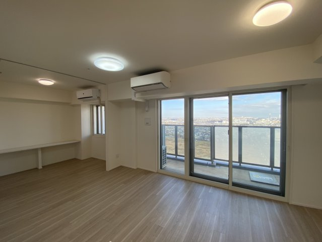 Brillia Tower聖蹟桜ヶ丘 BLOOMING RESIDENCEの居間・リビング|ゆったり過ごせるリビングです