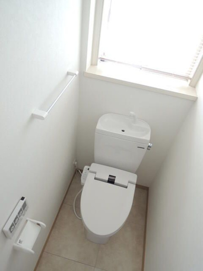【トイレ】 | プルミエ・エタージュ | 清潔感のあるトイレです