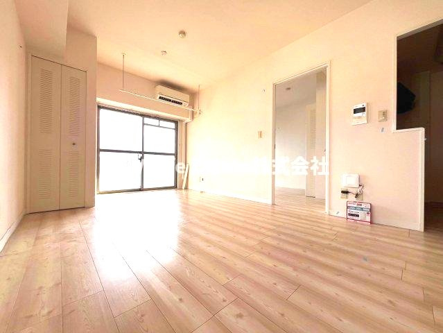 ワイズエメリールＵの居間・リビング|同仕様写真
