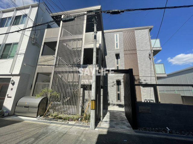 クレールメゾン城東の外観