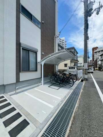 ステラ　Yの駐車場