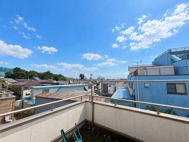 世田谷区大蔵６丁目　戸建のバルコニー|ルーフバルコニーからの眺望