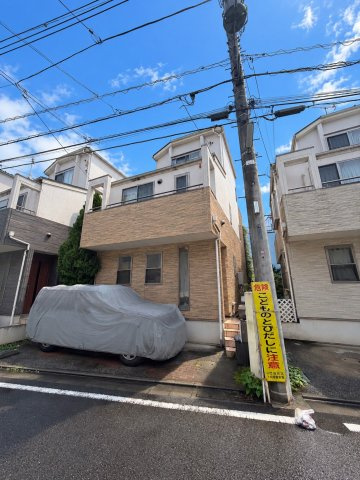 世田谷区大蔵６丁目　戸建の前面道路含む現地写真