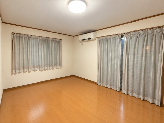 世田谷区大蔵６丁目　戸建の洋室|1階