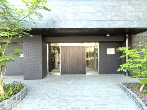 ミラージュパレス都島本通のエントランス