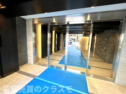 ミラージュパレス都島本通のエントランス