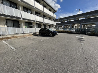 【駐車場】 | レオパレスファーウッドⅡ