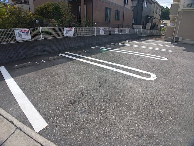 スマイル　タウンＢの駐車場