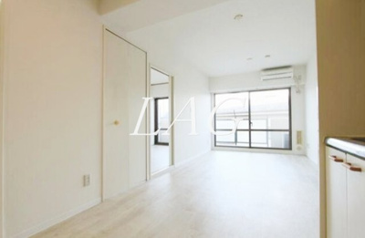 【居間・リビング】 | リッシェル生田 | 洋室のお部屋です。