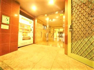 プレールドゥーク横浜反町のエントランス