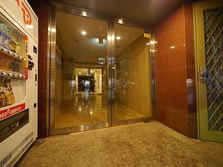 プレールドゥーク横浜反町のエントランス