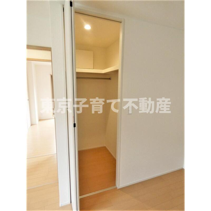 豊島区高田１丁目戸建の収納