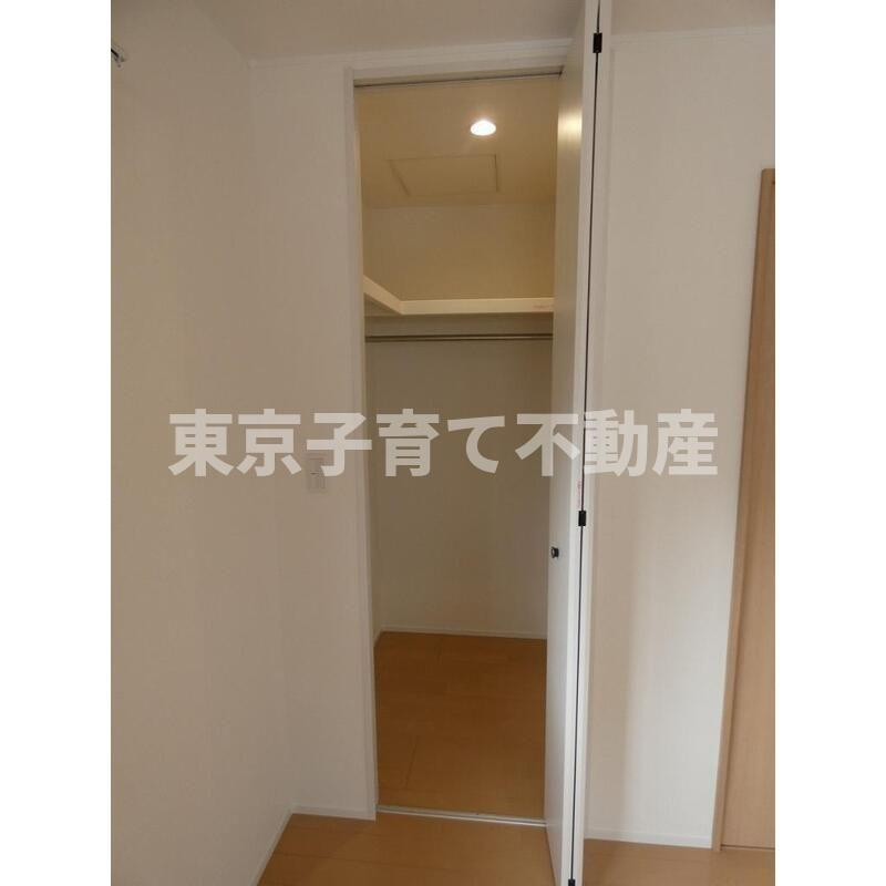 豊島区高田１丁目戸建の収納