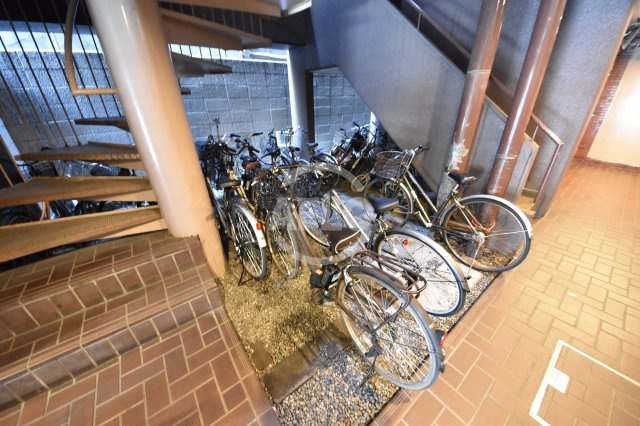 ライオンズマンション江戸堀西公園のその他共用部分|ライオンズマンション江戸堀西公園　駐輪場