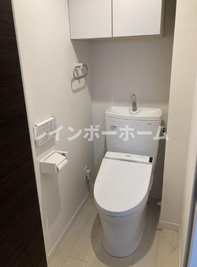 LEO FIOREGALO印内のトイレ