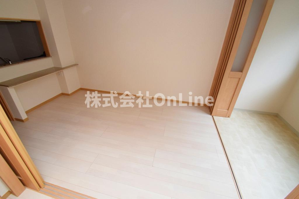 大阪市生野区巽西３丁目の賃貸マンションの居間・リビング