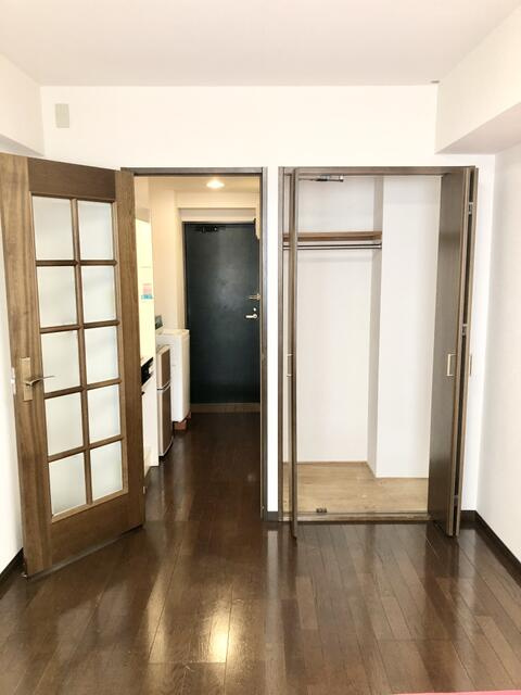 川崎市多摩区栗谷３丁目の賃貸マンションの洋室