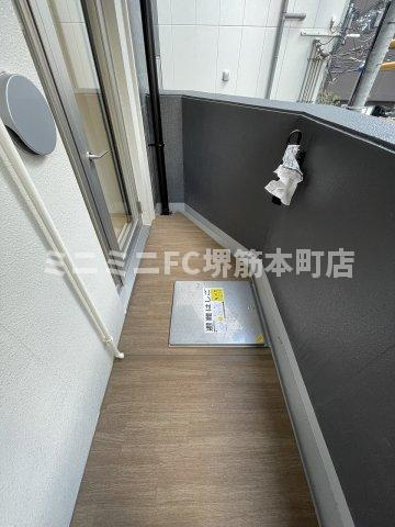 エステムコート堺筋本町のバルコニー