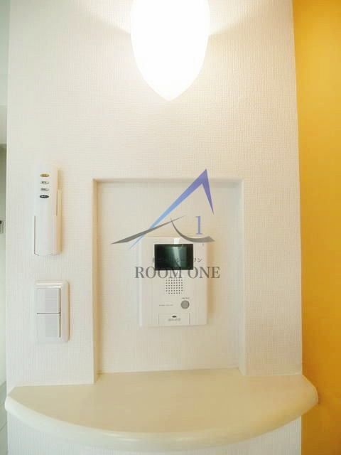 ラフォンテ町屋のセキュリティ|モニター付きインターホンです。