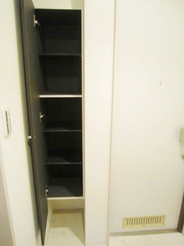 フォルツェ武蔵小山の玄関
