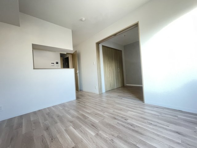 寝屋川市池田本町のアパートの居間・リビング