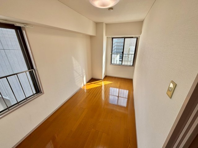 MISTRAＬ姫路駅南の洋室