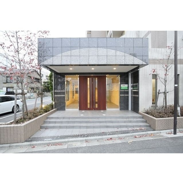 コンフォリア墨田立花のエントランス