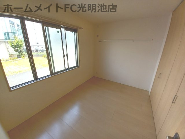 シャーメゾン深井の洋室